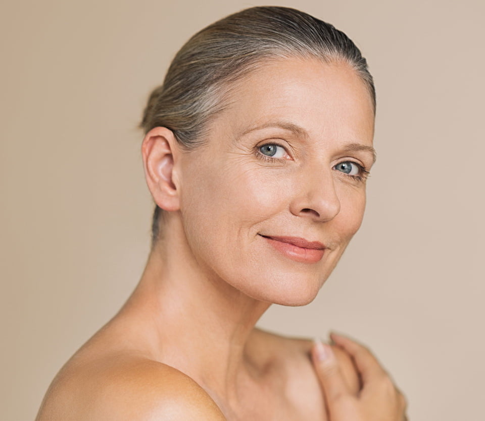 Beauty mature woman smiling